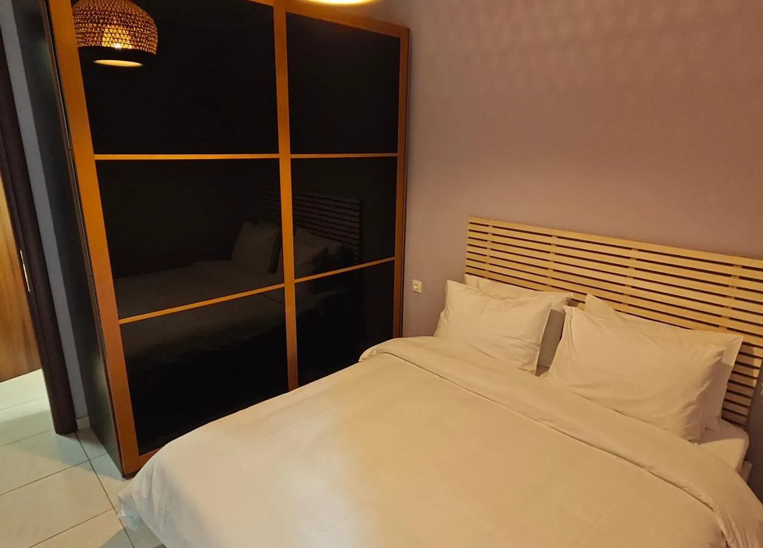 Modern Apt 2 With Parking Paid, 100M From Metro Thessaloniki Appartement